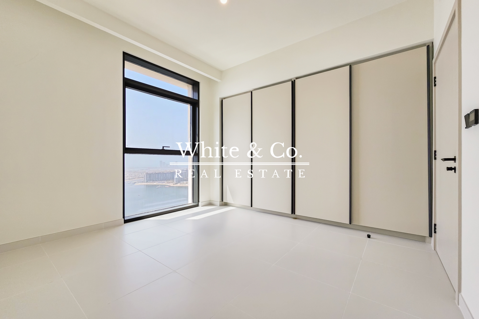 Marina Vista Tower 2, EMAAR Beachfront, Dubai Harbour, Dubai