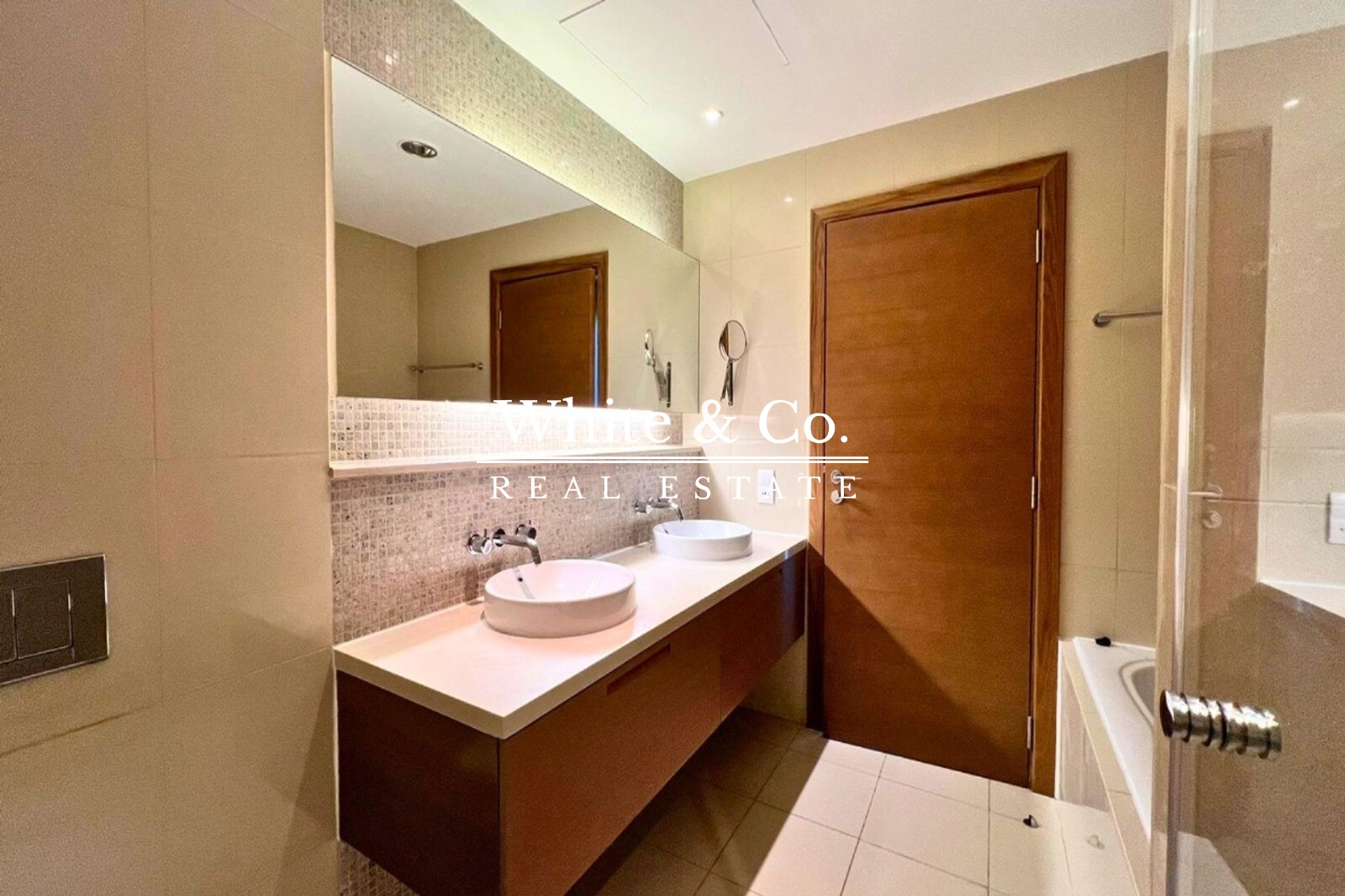 Claren Podium, Claren Towers, Downtown Dubai, Dubai