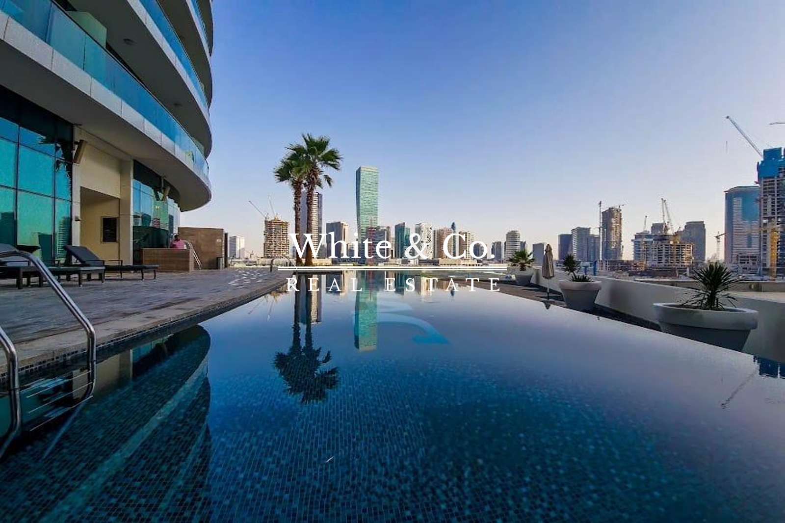 Bay's Edge, Business Bay, Dubai