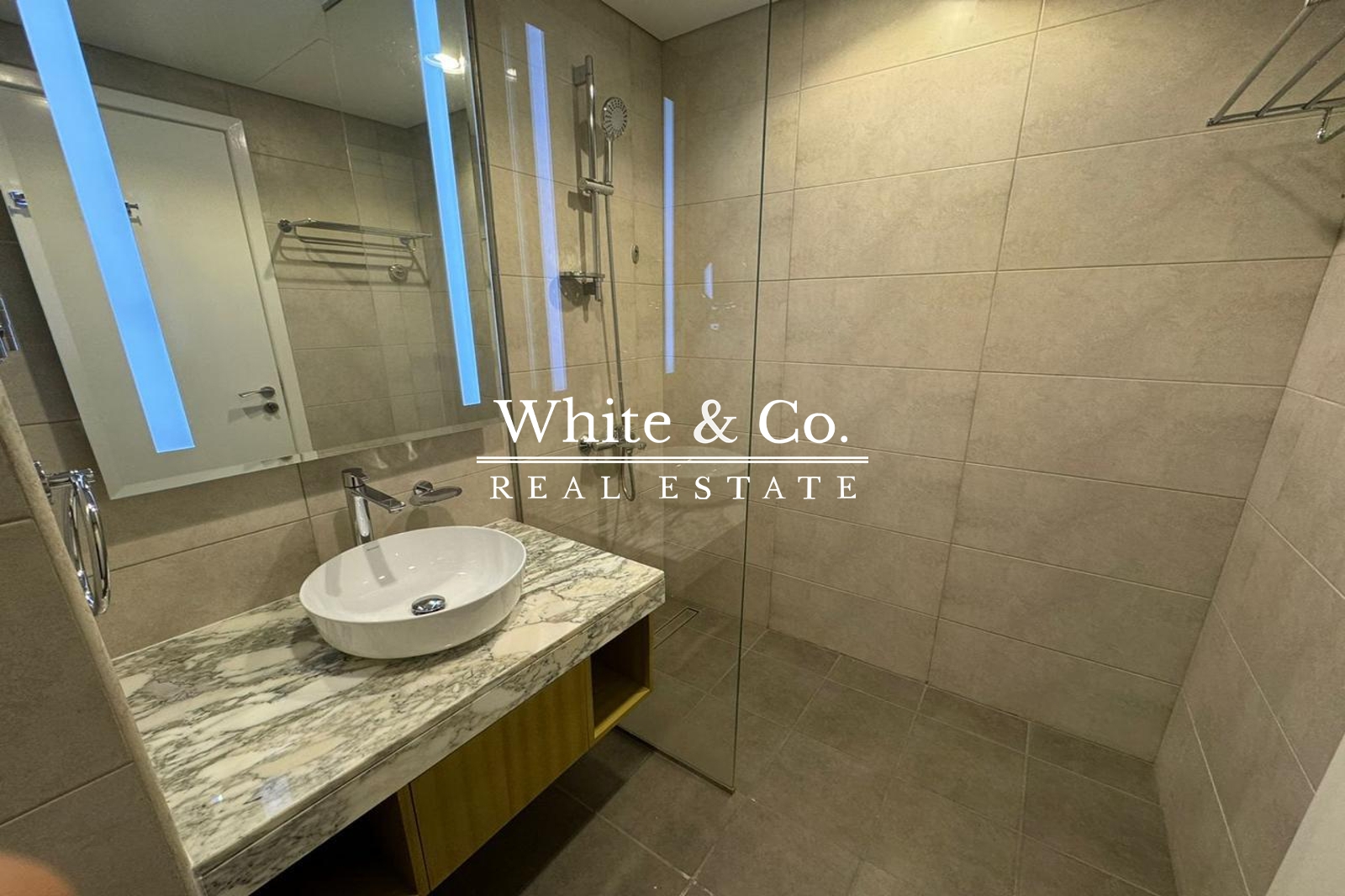 Aykon City Tower B, Aykon City, Business Bay, Dubai